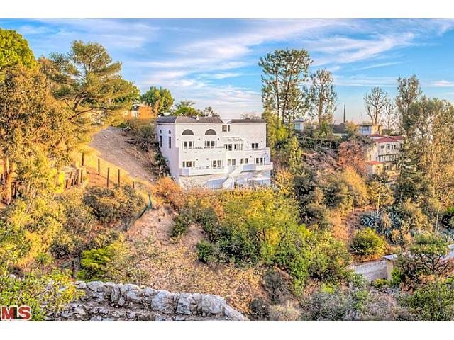 3373 Deronda Drive